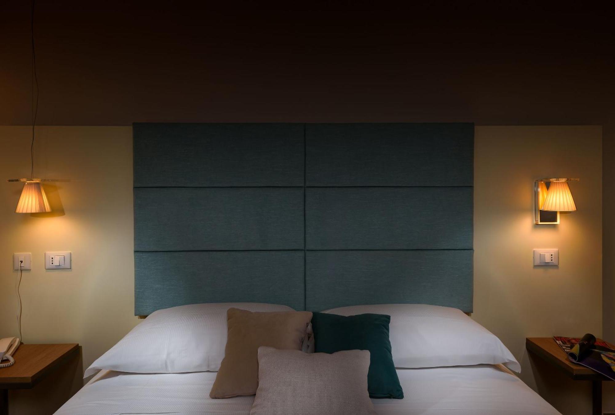 Andromeda Hotel ซานวิโต โลคาโป ภายนอก รูปภาพ