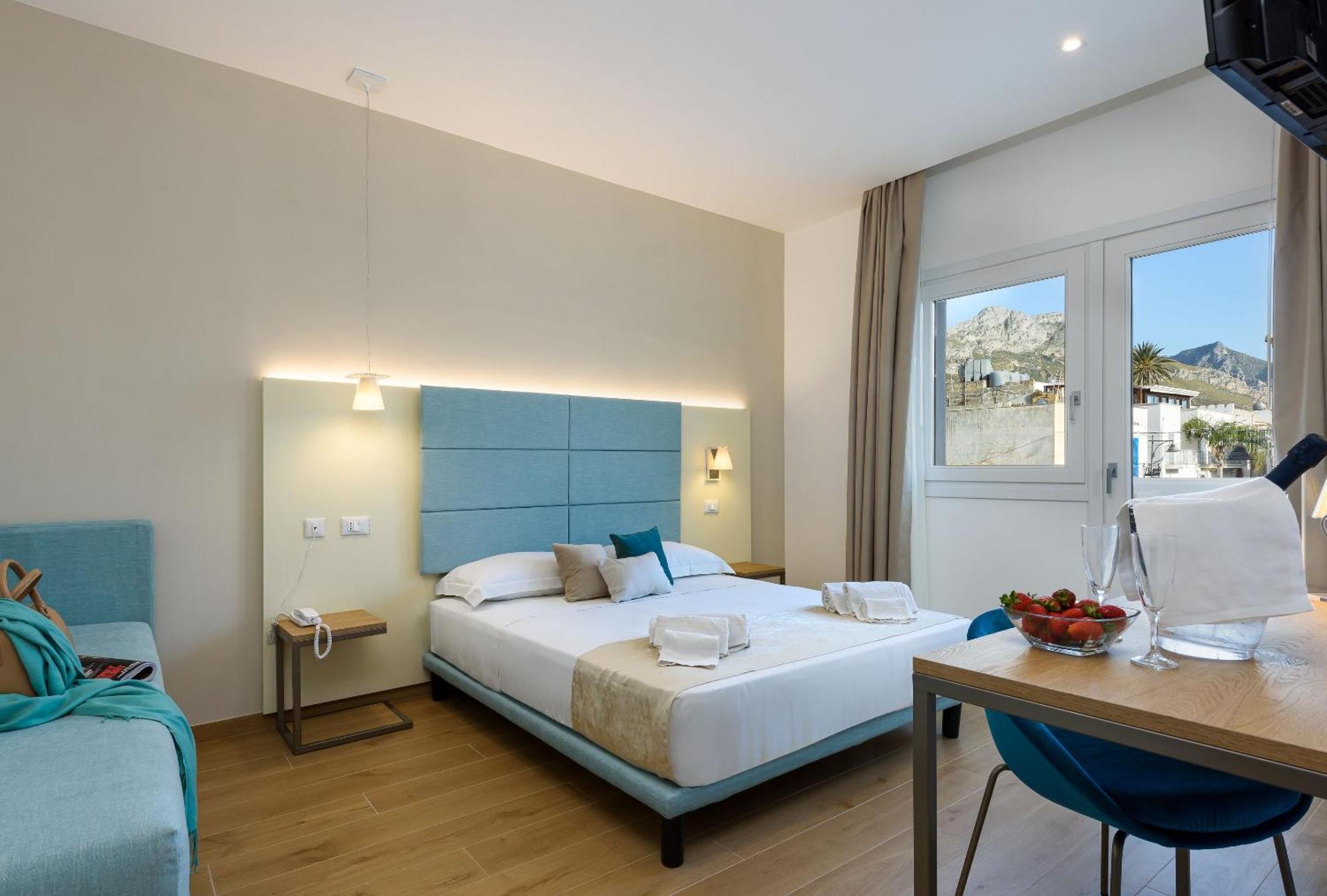 Andromeda Hotel ซานวิโต โลคาโป ภายนอก รูปภาพ